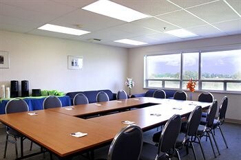 Apartamento Residence & Conference Centre - King City