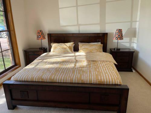 Authentic Canberra Suburban Living, Close To City