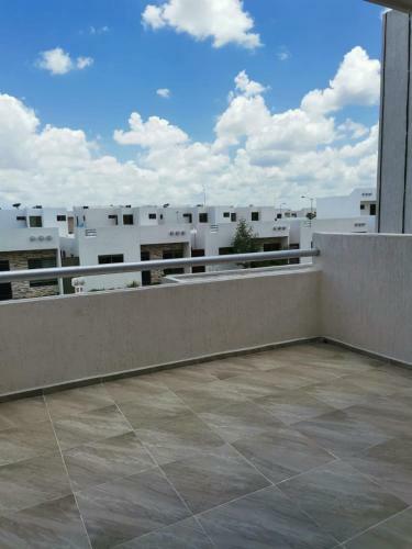 Casa Carolina, Al Norte de Merida