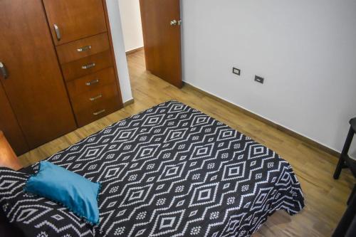 Apartamento Departamento En Zona Dorada !