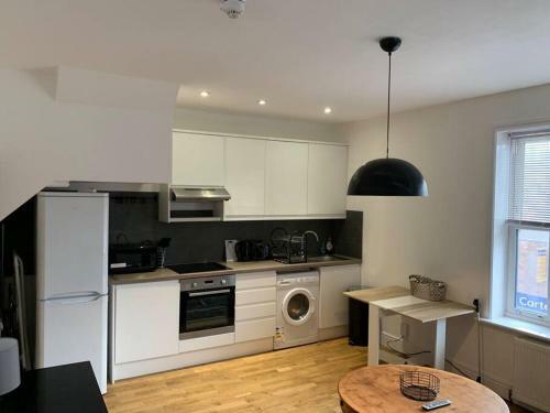 Apartamento Entire Rental Unit, Central 2 Bed Spacious Flat