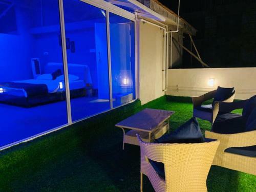 The Retreat-glasshouse 4bhk Villa