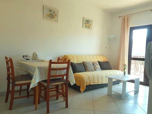 Apartmani Roi?