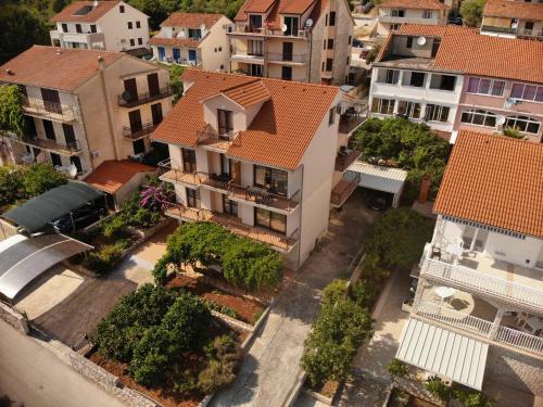 Apartmani Roi?