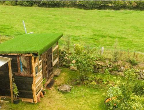 The Hobbit Hut