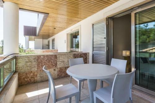 Estoril Queens Apartment By Cadenzalux