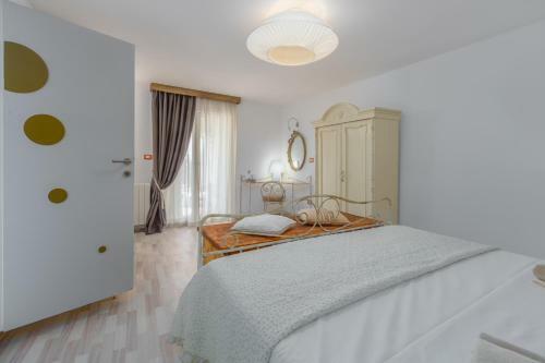Charming Apartment Alba Premium