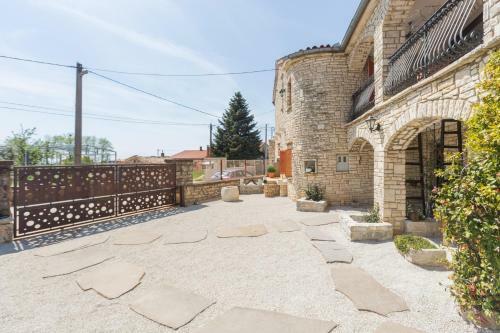 Charming Apartment Alba Premium
