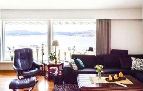 Nice Home In Sveio With 4 Bedrooms