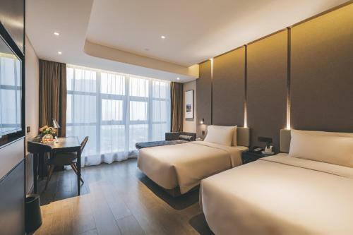 Atour Hotel Shaoxing Shangyu E-travel Town