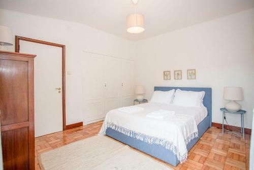 Liiiving In Moledo - Beach & Garden Villa