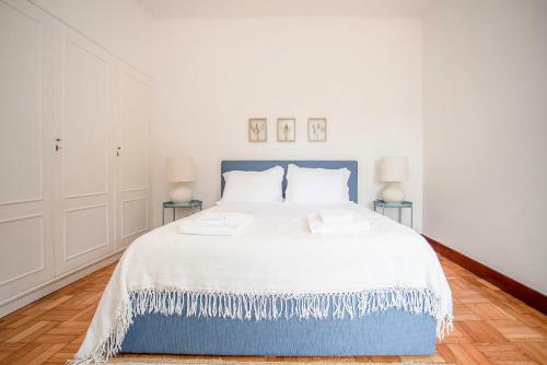 Liiiving In Moledo - Beach & Garden Villa