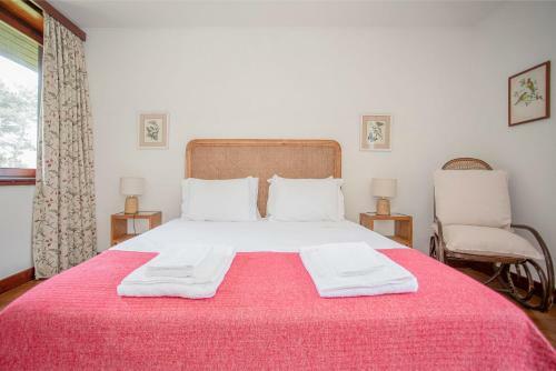 Liiiving In Moledo - Beach & Garden Villa