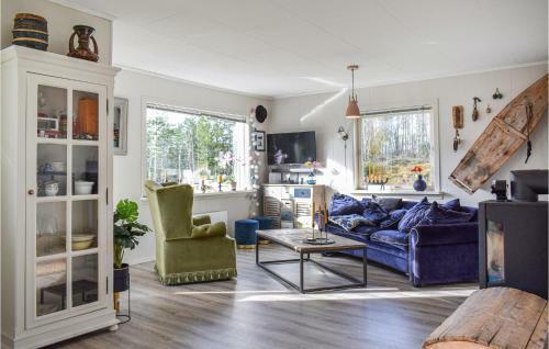 Nice Home In B�v�gen With 4 Bedrooms