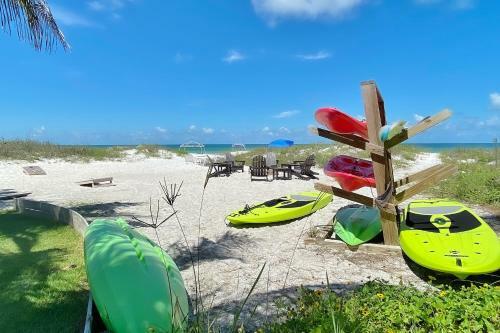 Bungalow Beach Place 1