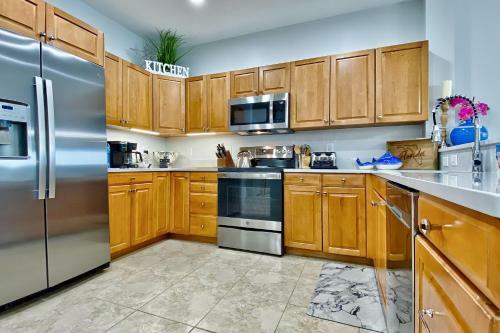Harborview Grande 207