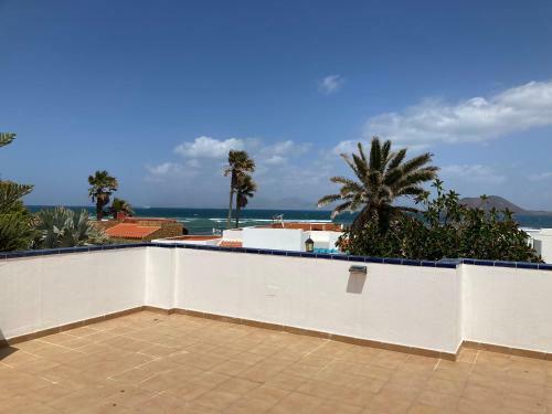 Villa Beach House With The Pool Next To Rocky Point