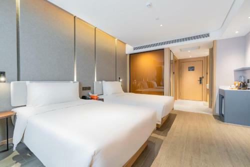 Atour Hotel Xian Hujia Temple