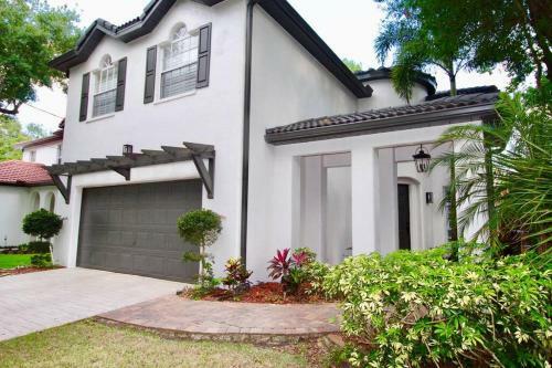 Villa South Tampa Designer Home