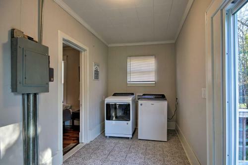 Renovated Home - Walk To Medical District!