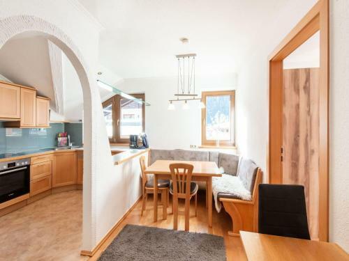 Spectacular Apartment In L�ngenfeld With 3 Balconies