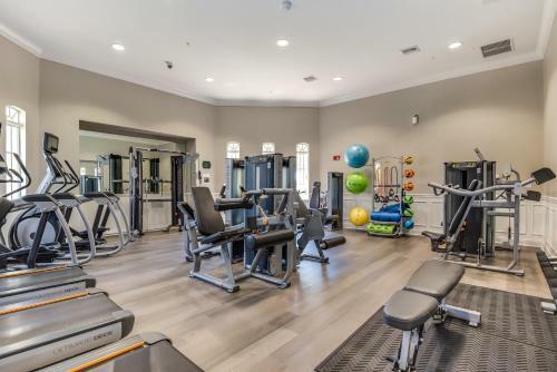 Apartamento Deluxe Condo Wlakeview, Minutes From Universal
