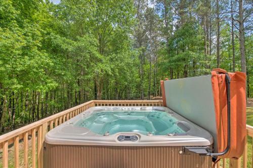 Rural Dallas Gem With Hot Tub, Sauna And Fire Pit