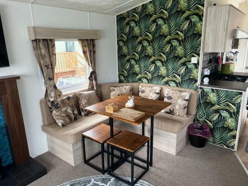Relaxing And Quiet Holiday Cabin Sleeps 4