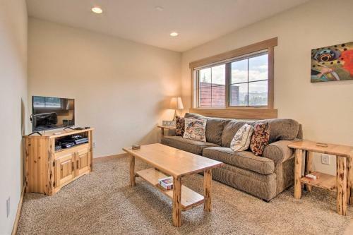 Lovely Big Sky Getaway Near Skiing And Golf!