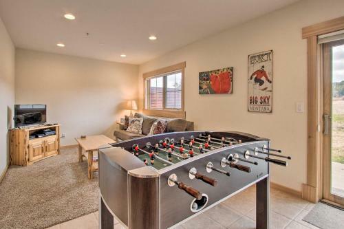 Lovely Big Sky Getaway Near Skiing And Golf!