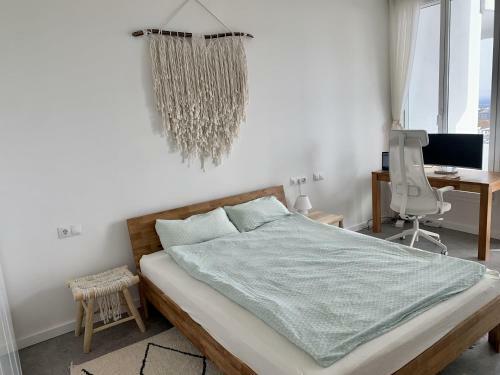 Modern Sunset Ocean View Apartment Incl. Parking