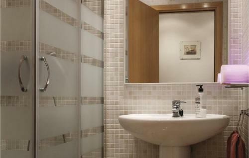 Two-bedroom Apartment In Tossa de Mar
