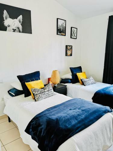 Luxurious 2 Bed Apartment With Amazing Beach Views