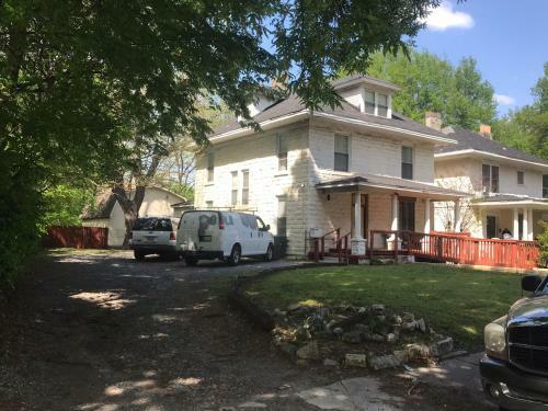 Midtown Newly Remodeled 6 Bedroom