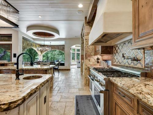 The Above Casa Tranquility On Lake Austin