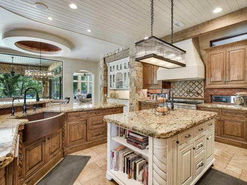 The Above Casa Tranquility On Lake Austin