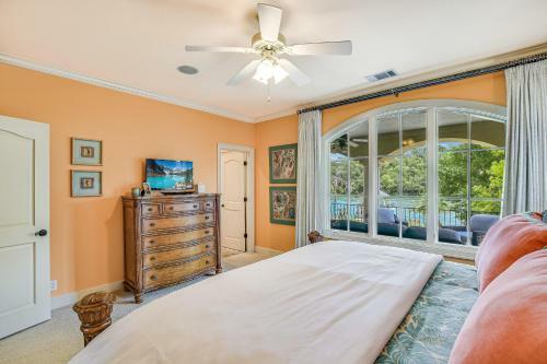The Above Atx Resort On Lake Austin
