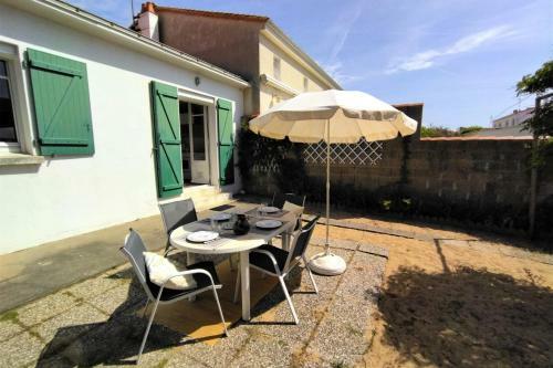 Maison de Vacances Dans Lauthentique Quartier de La Chaume - 45 Pers