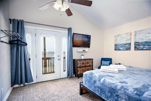 Bay Front Home With Spectacular Sunrise Views