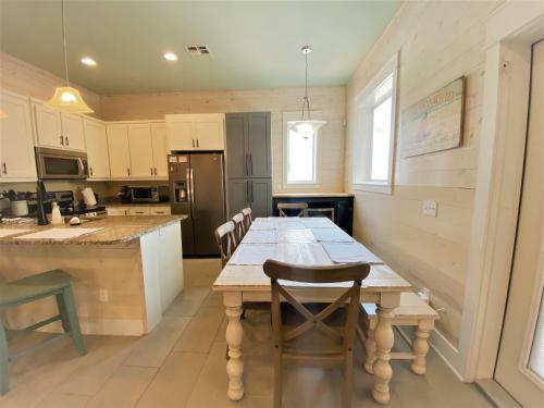 Sea Of Tranquility Townhouse