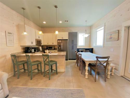 Sea Of Tranquility Townhouse