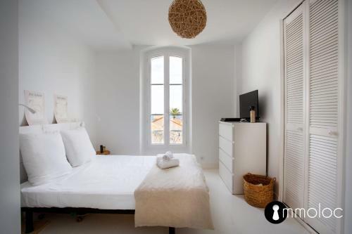Air-conditioned House With Sea View