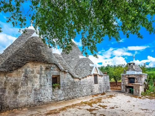 Heritage Holiday Home In Palmisano With Barbeque