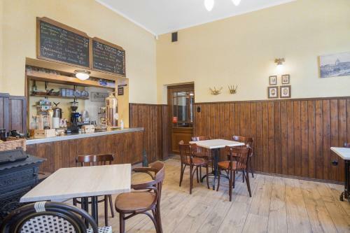 Bed & Breakfast Kawerna Obornicka Pod Or?em Noclegi