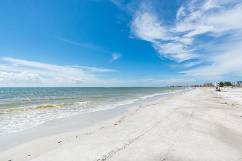 335 Surf Song Resort