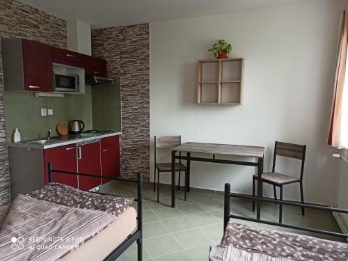 Albergue Ubytovac� Za?�zen� Karol�na
