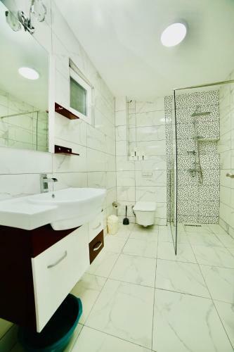 Apartamento Sh�ne M�belierte Wohnung An Zentraler Lage