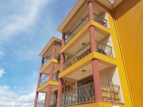 Apartamento Bn Executive Suits Dino Road Namugongo Kampala