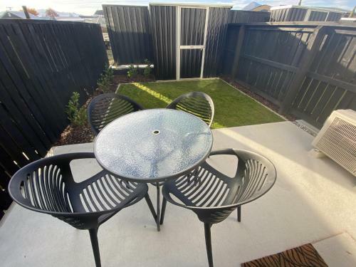 Apartamento Kidd7b - Riverside Townhouse Retreat