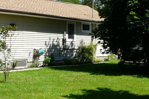 A Crystal Beach Cottage -rent All Year- Since 2010